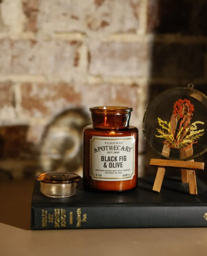Candela di soia Apothecary - Fico Nero + Oliva