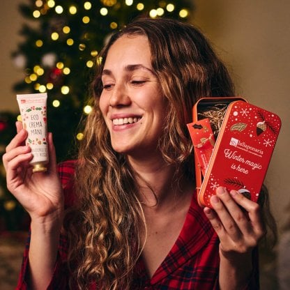 Scrigno in Latta - Crema Mani Mandorle e frutti rossi + Limetta unghie